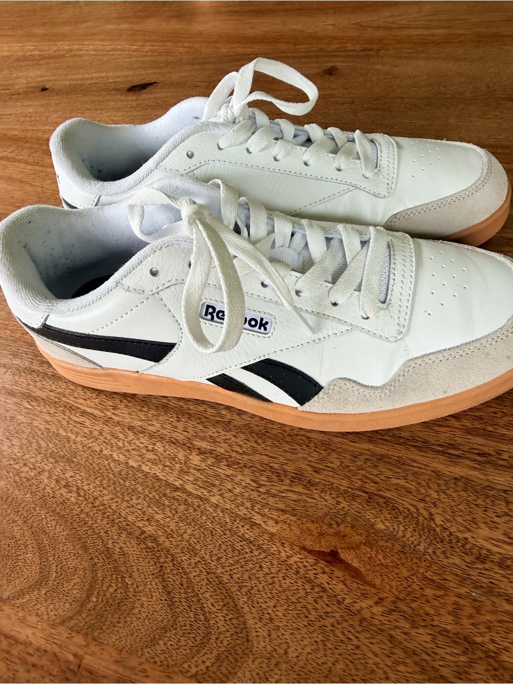 Reebok White Sneakers with Black Stripes and Gum Sole